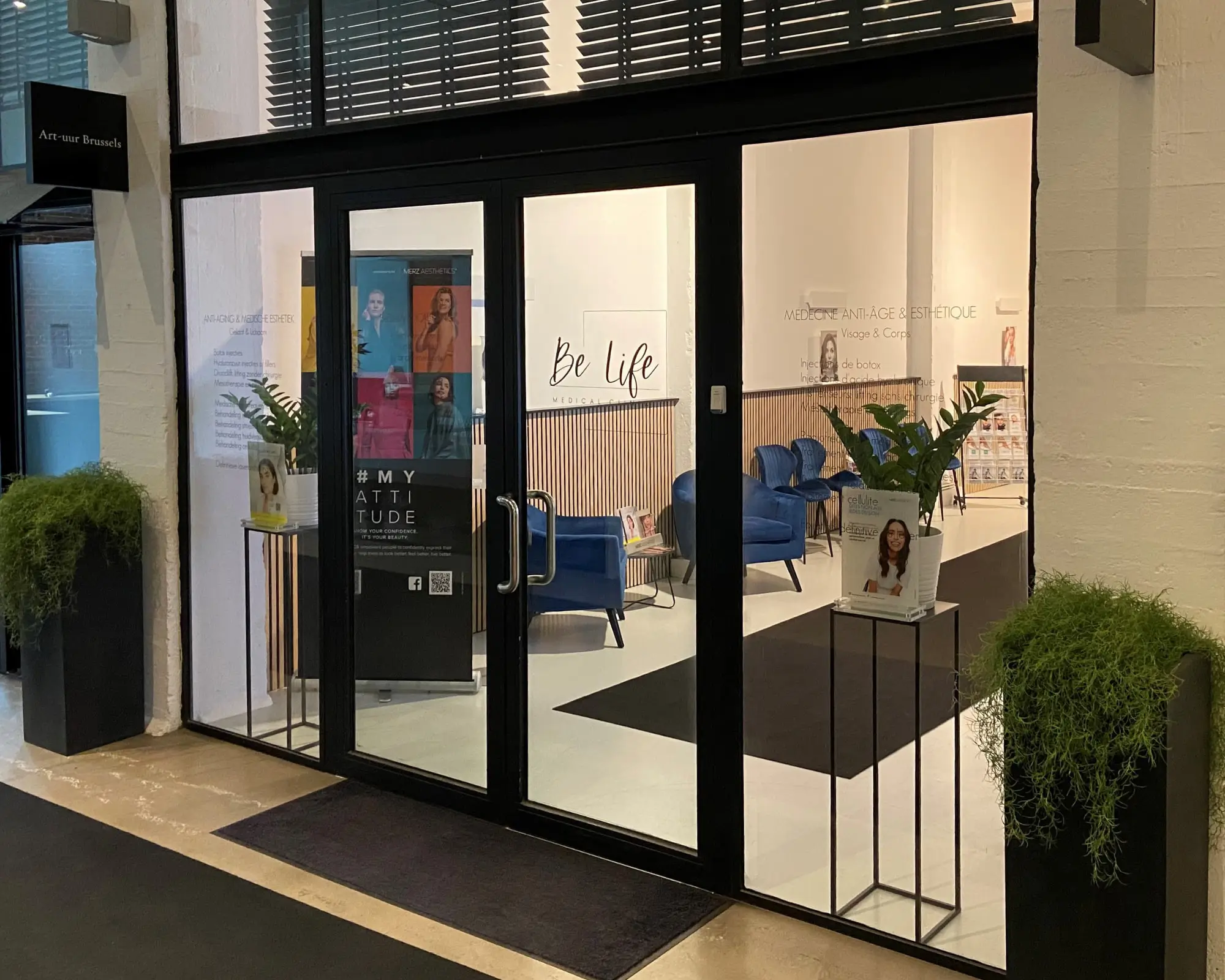 Accueil et espace contact de Be Life Medical Clinic à Bruxelles